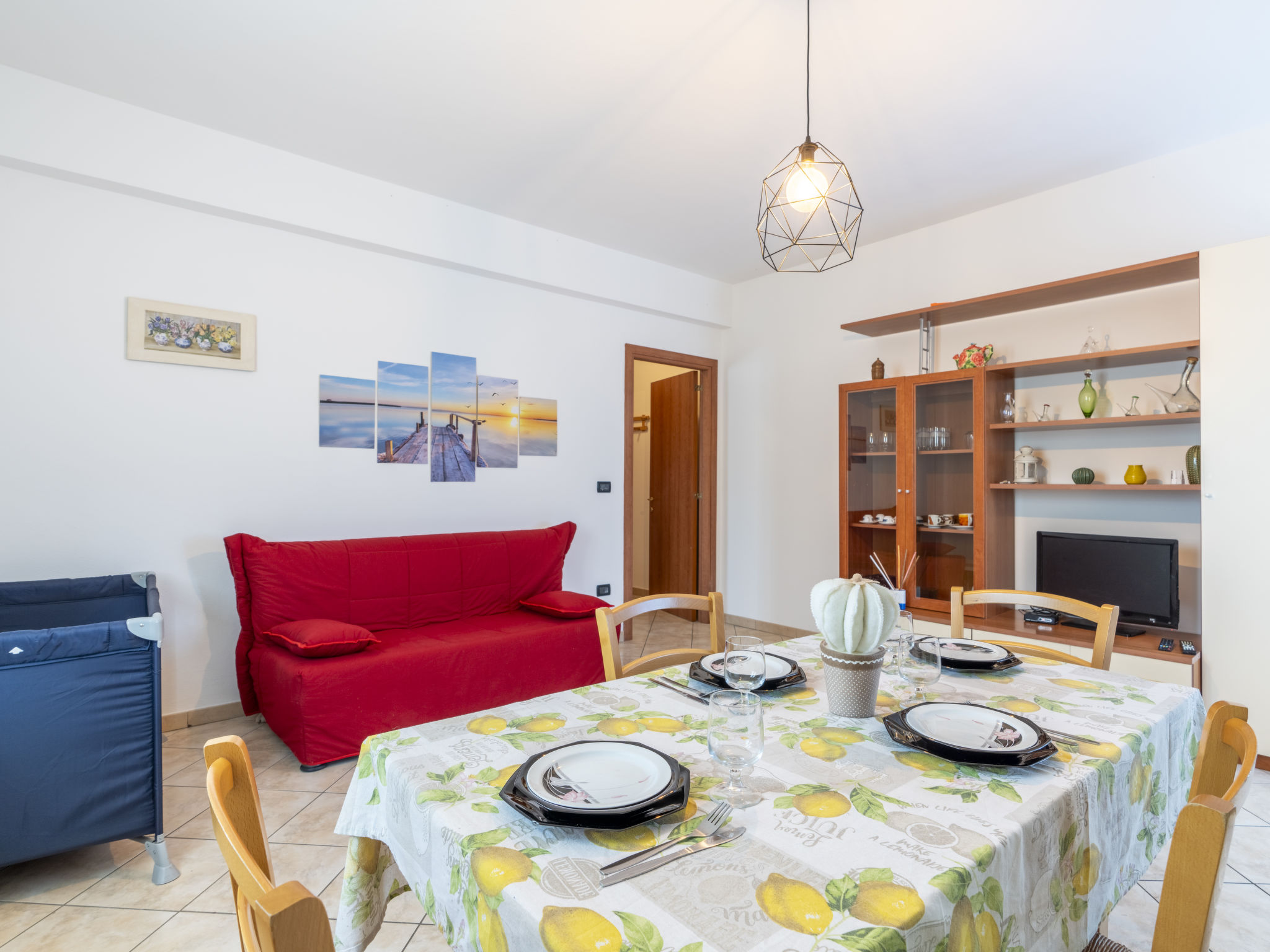 Kitchen / Dining Room