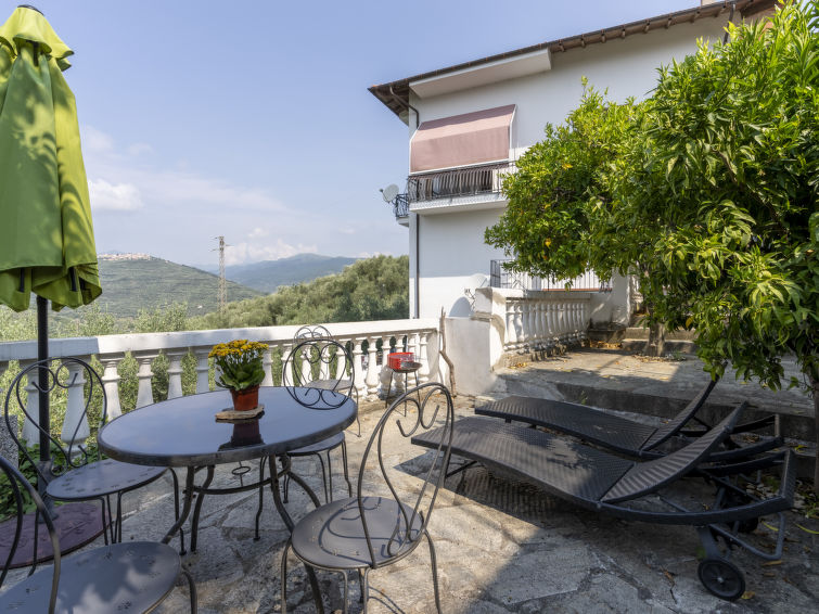 Search and Stay destination Gazzelli, Liguria - Italy from AU$ 246. Sole