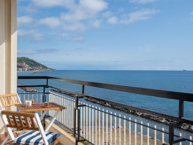 Search and Stay destination Diano Marina, Liguria - Italy from AU$ 271. Terrazzo sul Mare