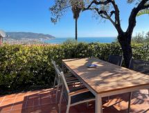 Villa Panorama: Jouw Zonovergoten Vrijstaat aan de Italiaanse Rivièra - thumbnail 1