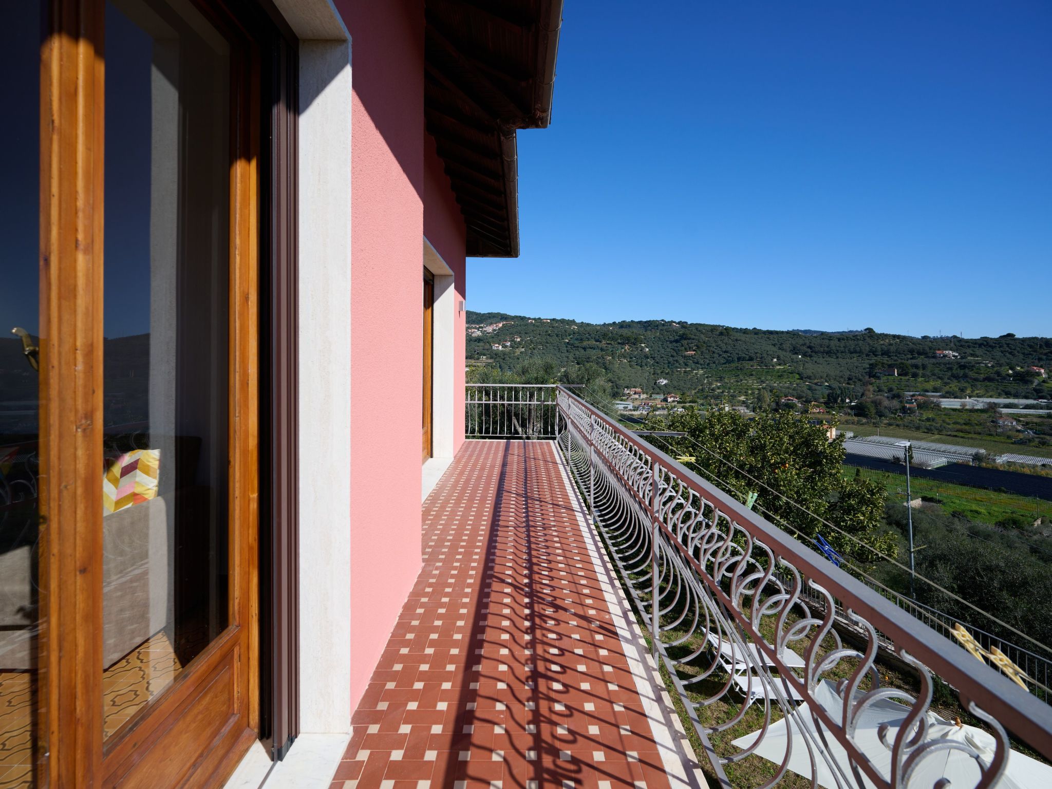 Villa Camilla Wohnung Terrasse-Binnen