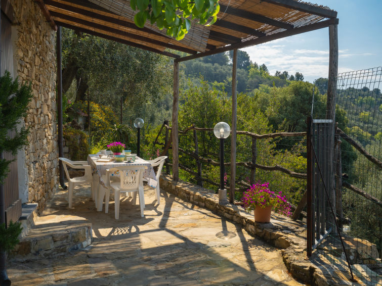 Vakantiehuis met privézwembad in Diano Marina - Casa U Baregu in Diano Marina