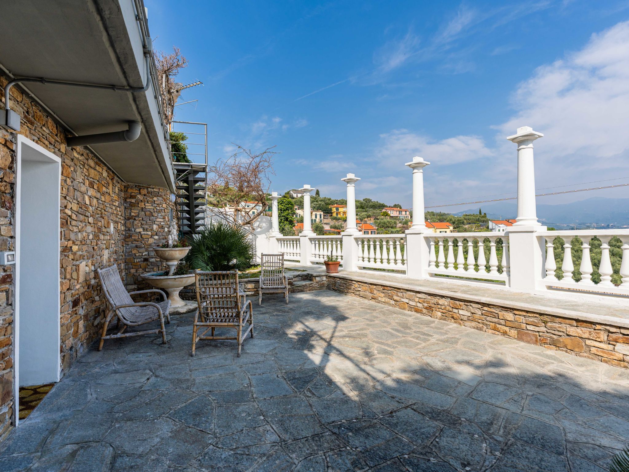 Photo of Bella vista su Diano