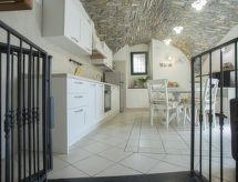 Charmantes Appartment in Diano San Pietro