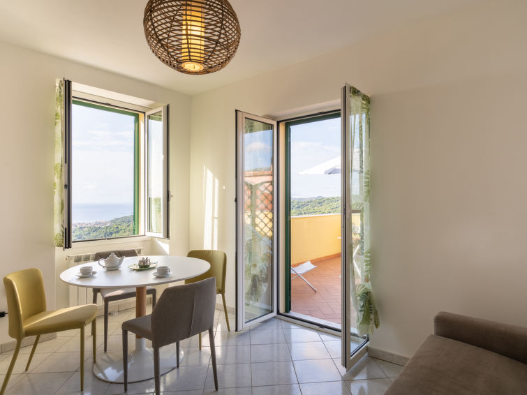 Search and Stay destination Chiappa, Liguria - Italy from AU$ 175. Basilico