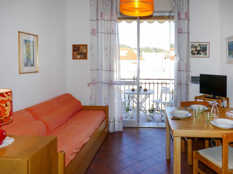 Search and Stay destination San Bartolomeo al Mare, Liguria - Italy from AU$ 170. Elda