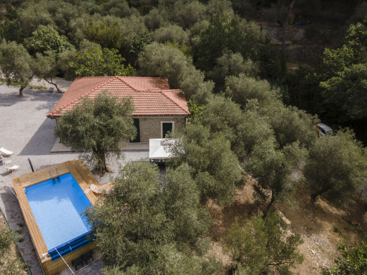 8-persoons vakantiehuis met privézwembad in Cervo in Cervo