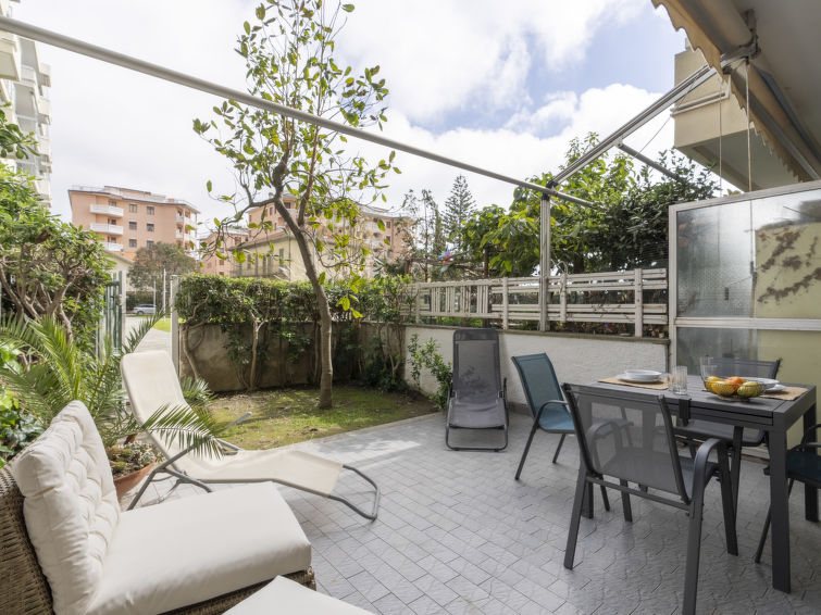 4-persoons appartement aan zee in Marina di Andora in Marina di Andora