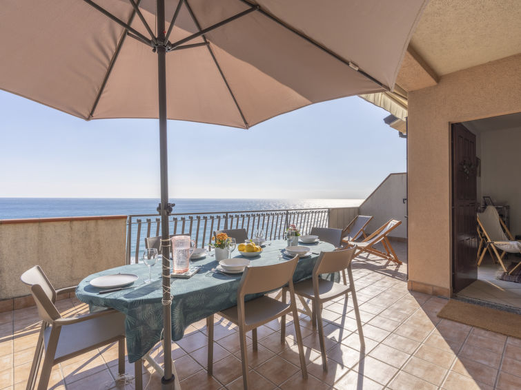 Zeezicht en comfort in Villa Caterina, Marina di Andora in Marina di Andora