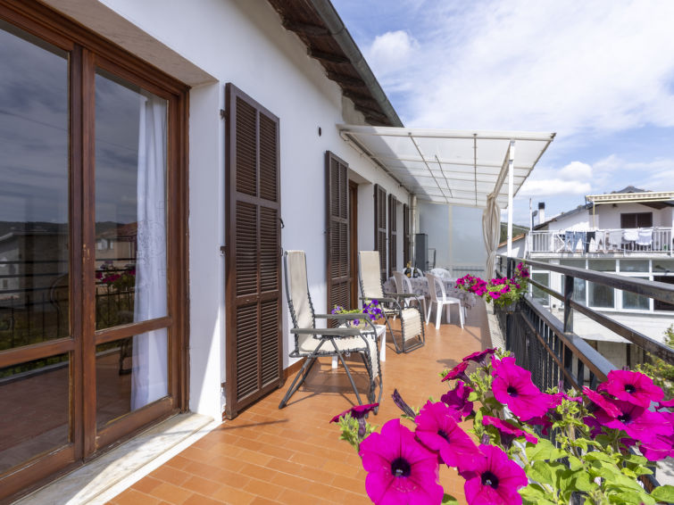 Search and Stay destination Marina, Liguria - Italy from AU$ 278. Relax