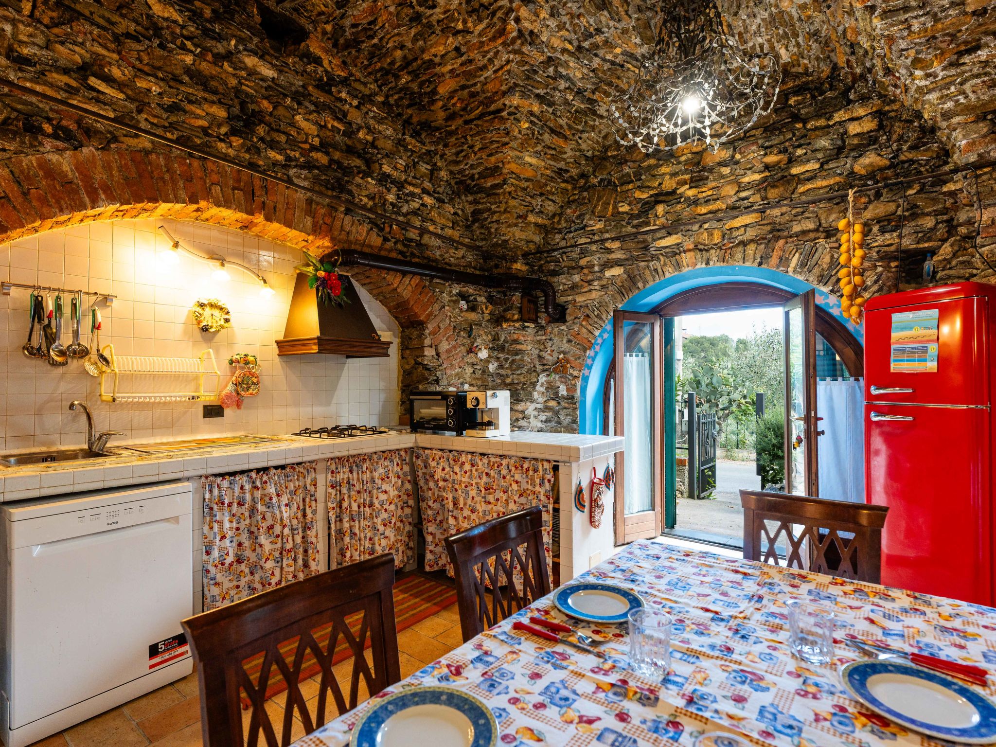 La Bouganville Rustico con Giardino