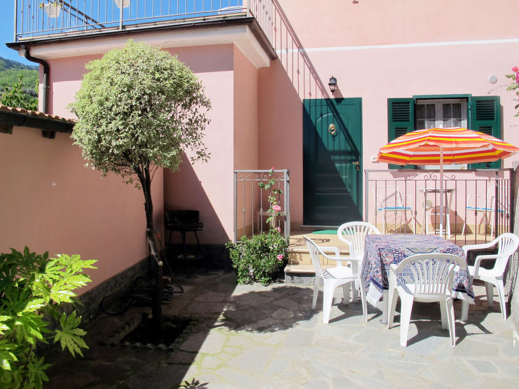 Search and Stay Destinations. Vacation Rentals in Rossi, Province of Savona - Liguria - Italy