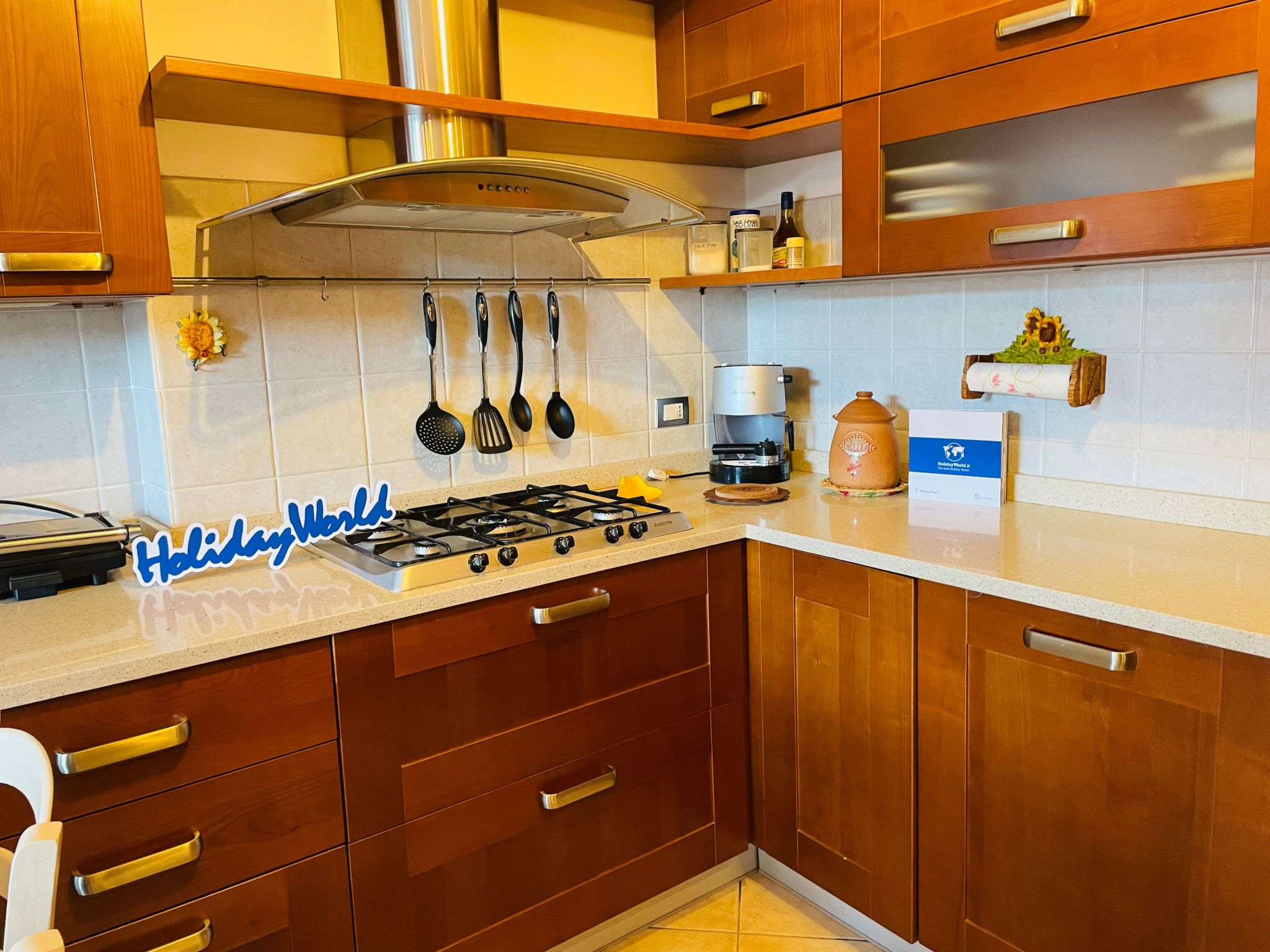 Mandi House by Holiday World - Image 3