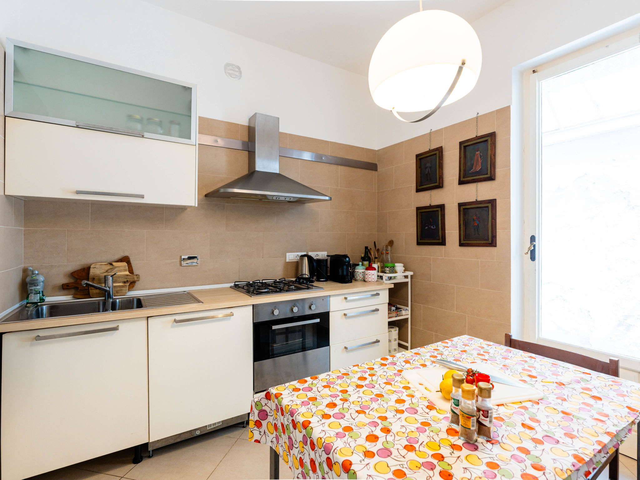 Villa Girasole-Binnen