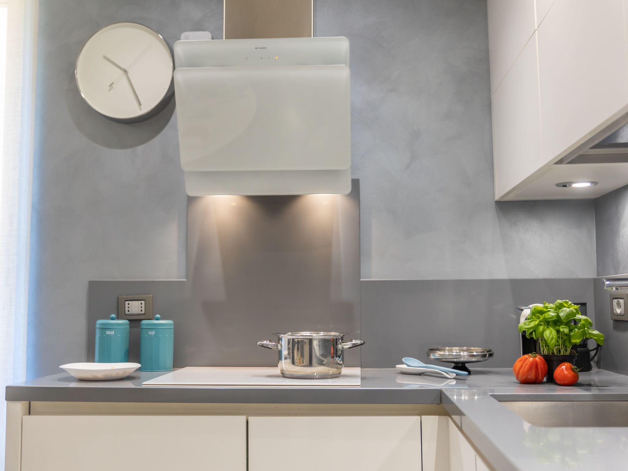 Loving Alassio - Eine hochmoderne Drei-Zimmer-Wohnung am Meer-Drinnen