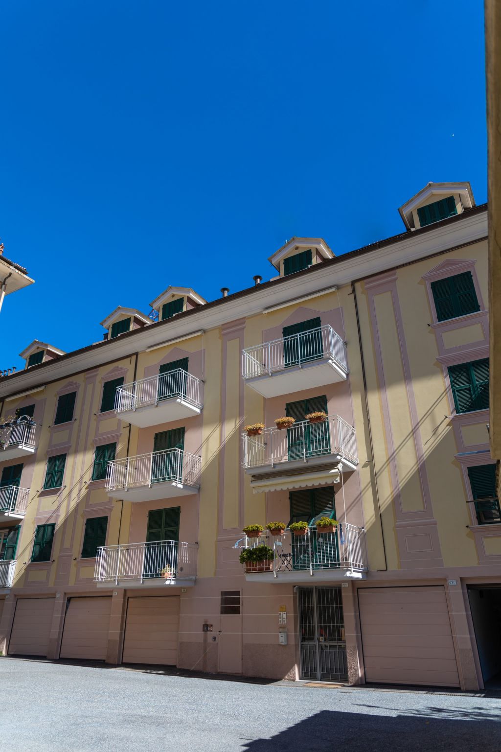 Loving Alassio - Eine hochmoderne Drei-Zimmer-Wohnung am Meer-Drinnen
