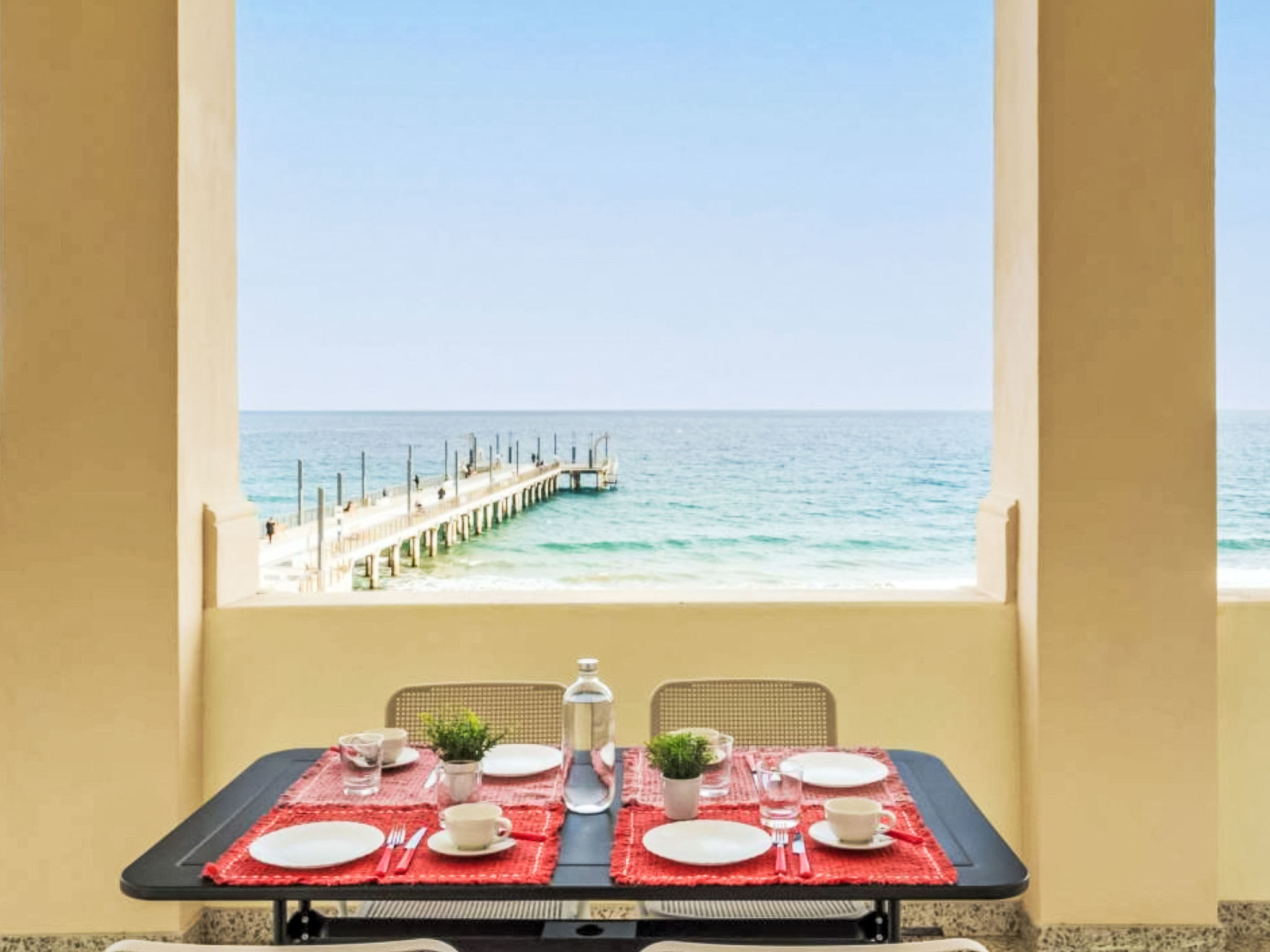 The Wharf - Dehors