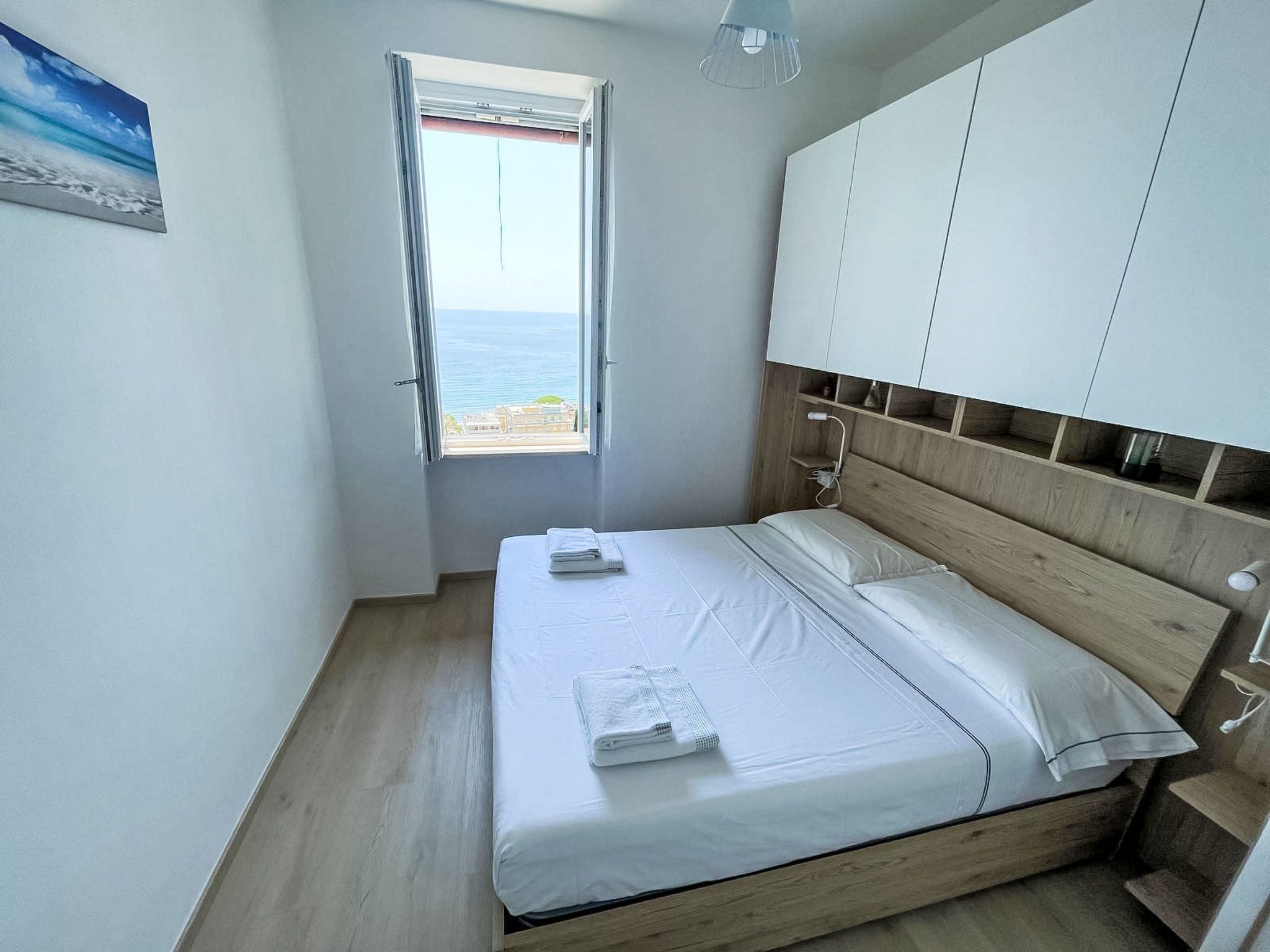 Horizon House - Dedans