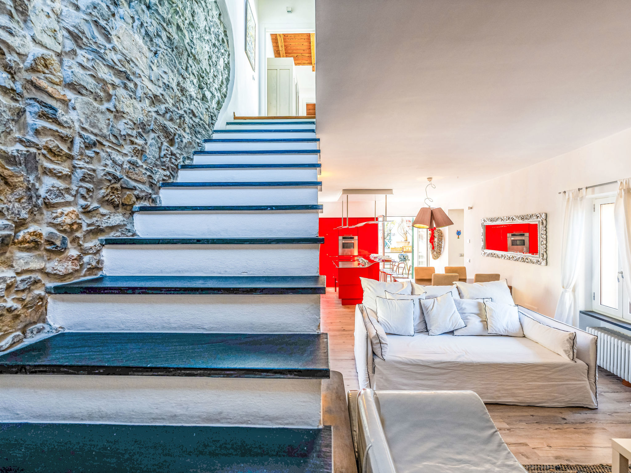 Photo of Terrazza con glicine