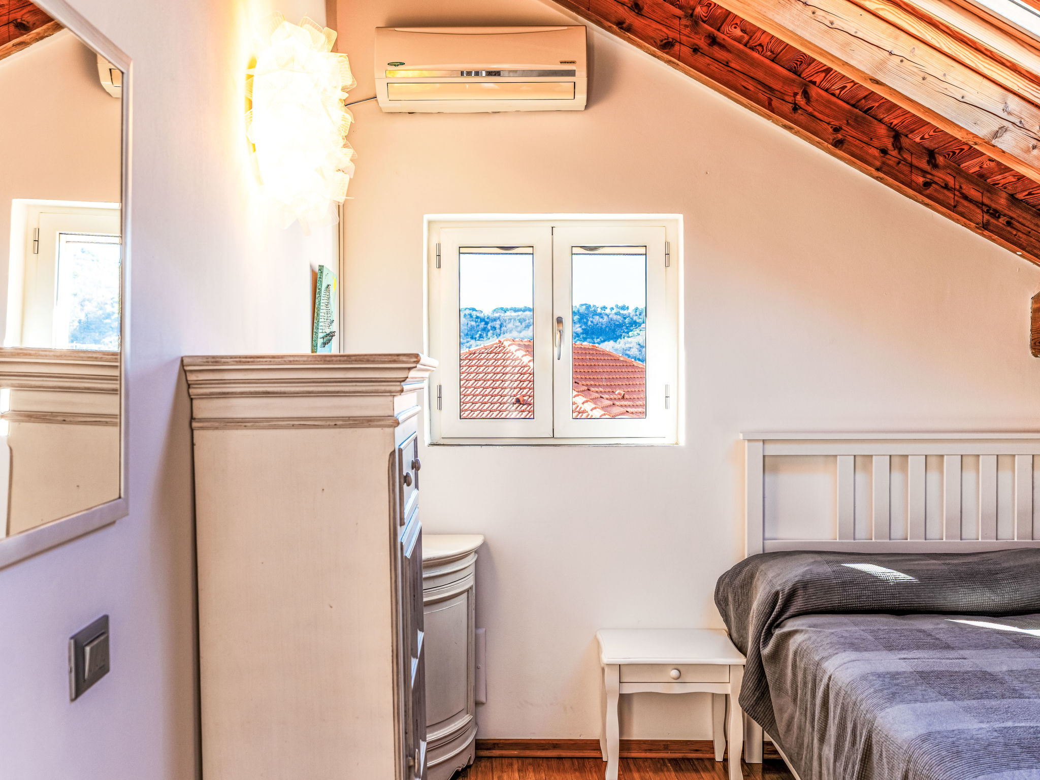 Photo of Terrazza con glicine