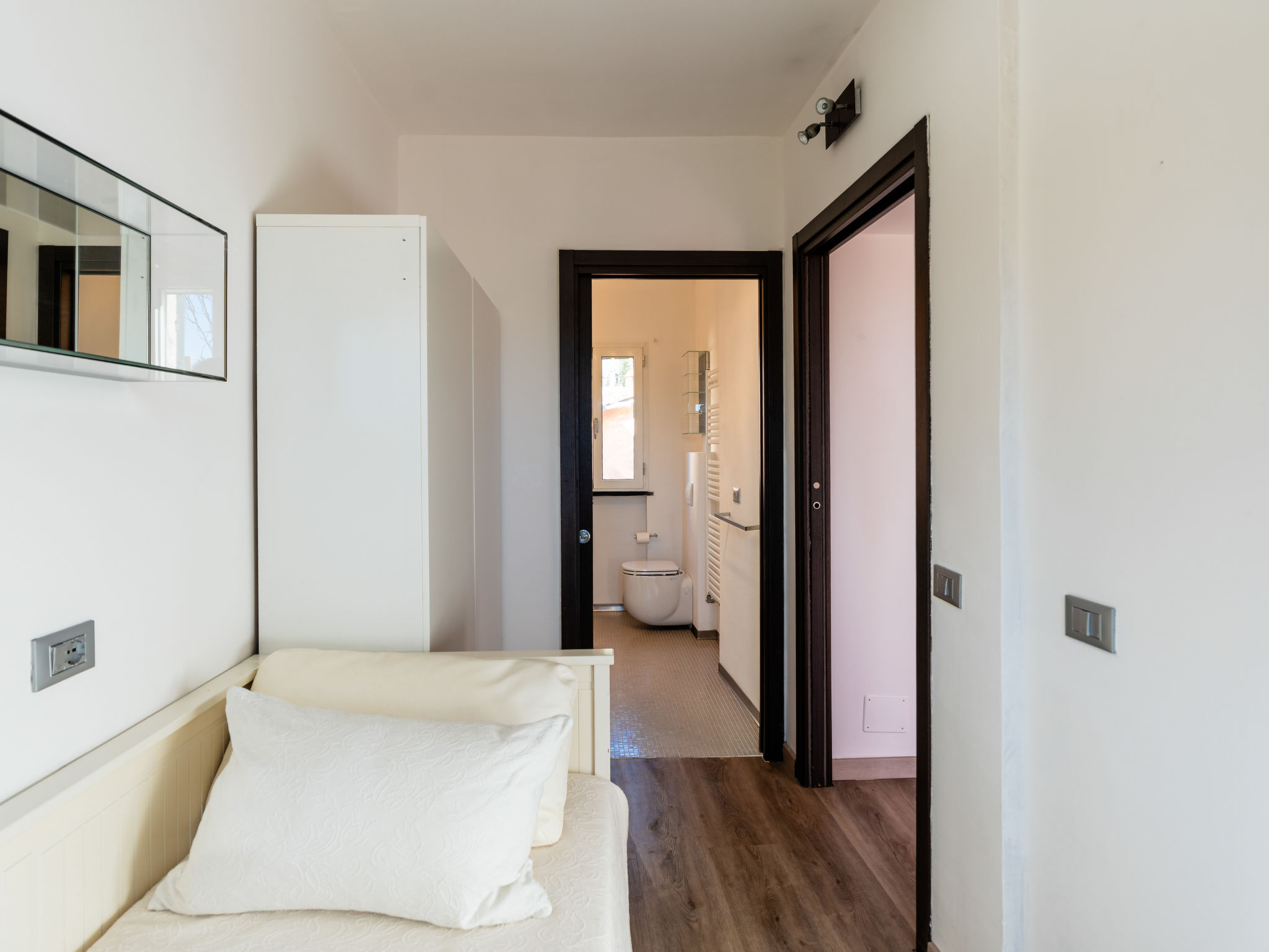 Photo of Terrazza con glicine