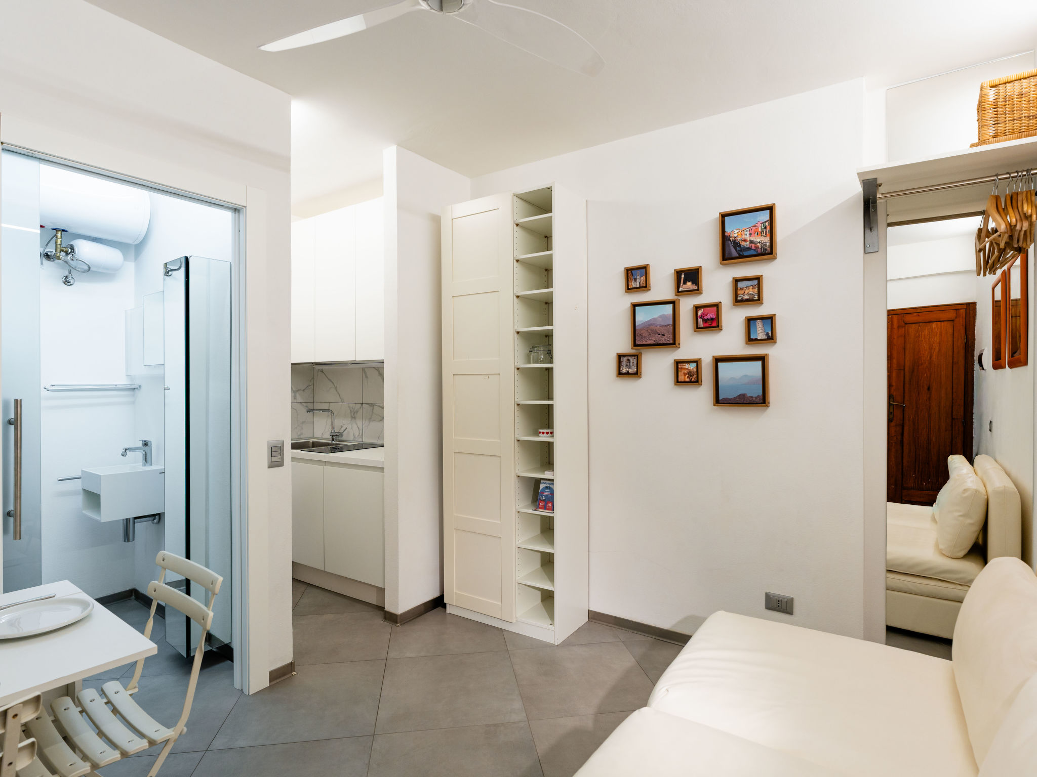 Photo of Terrazza con glicine