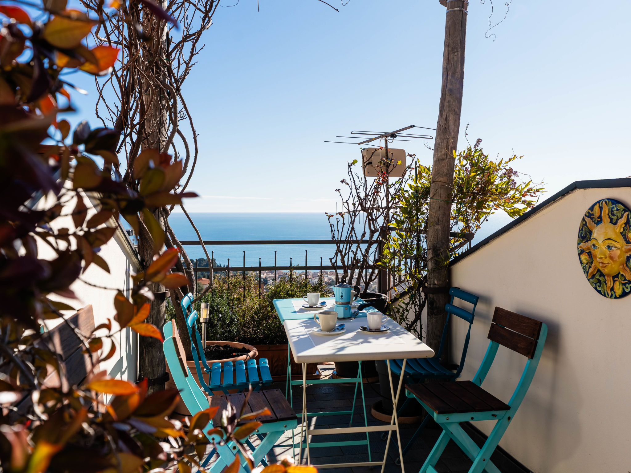 Photo of Terrazza con glicine