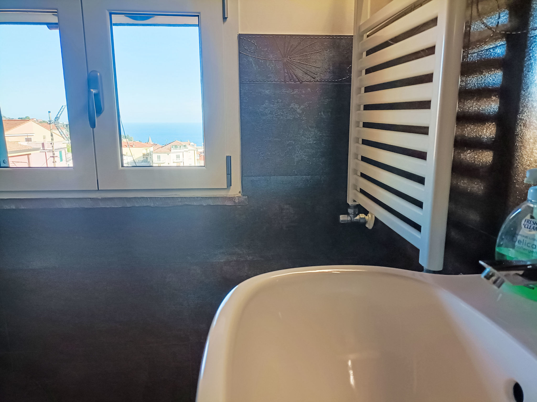 Terrazza con glicine-Binnen