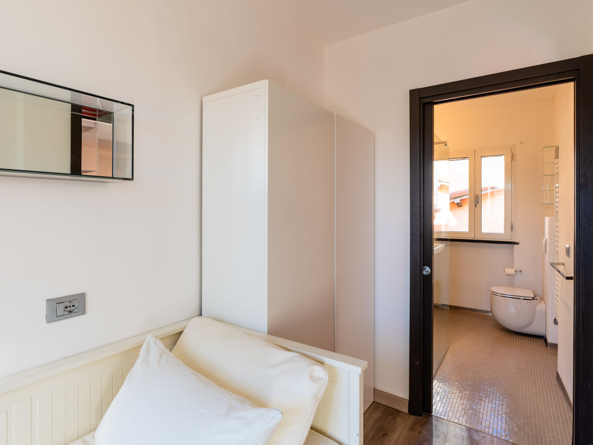 Photo of Terrazza con glicine