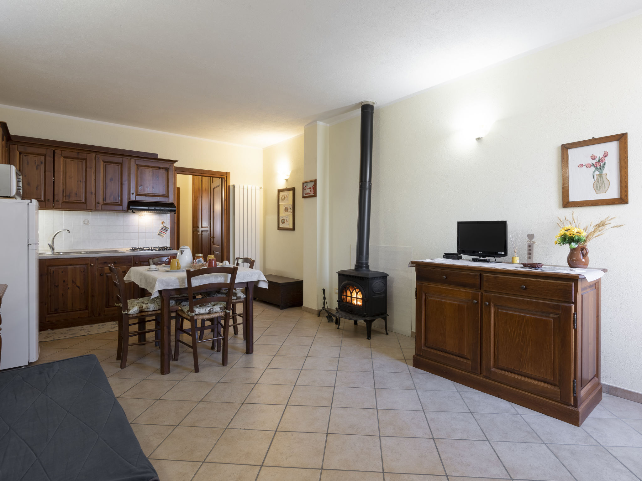 Kitchen / Dining Room