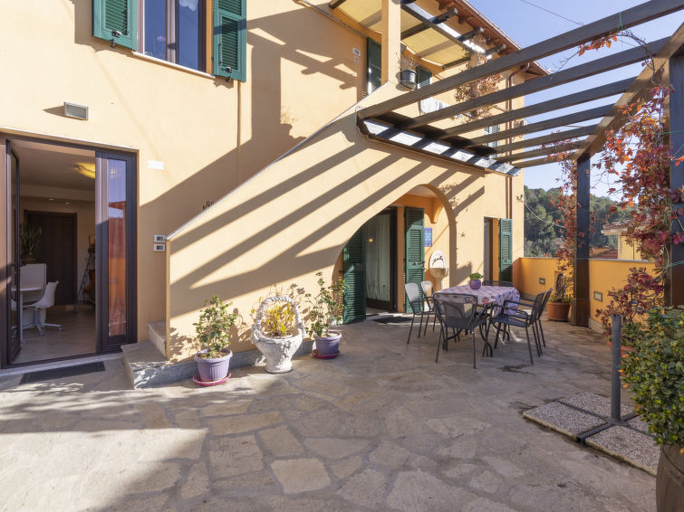 Search and Stay destination Castellaro, Liguria - Italy from AU$ 120. A' Ca' de Alida
