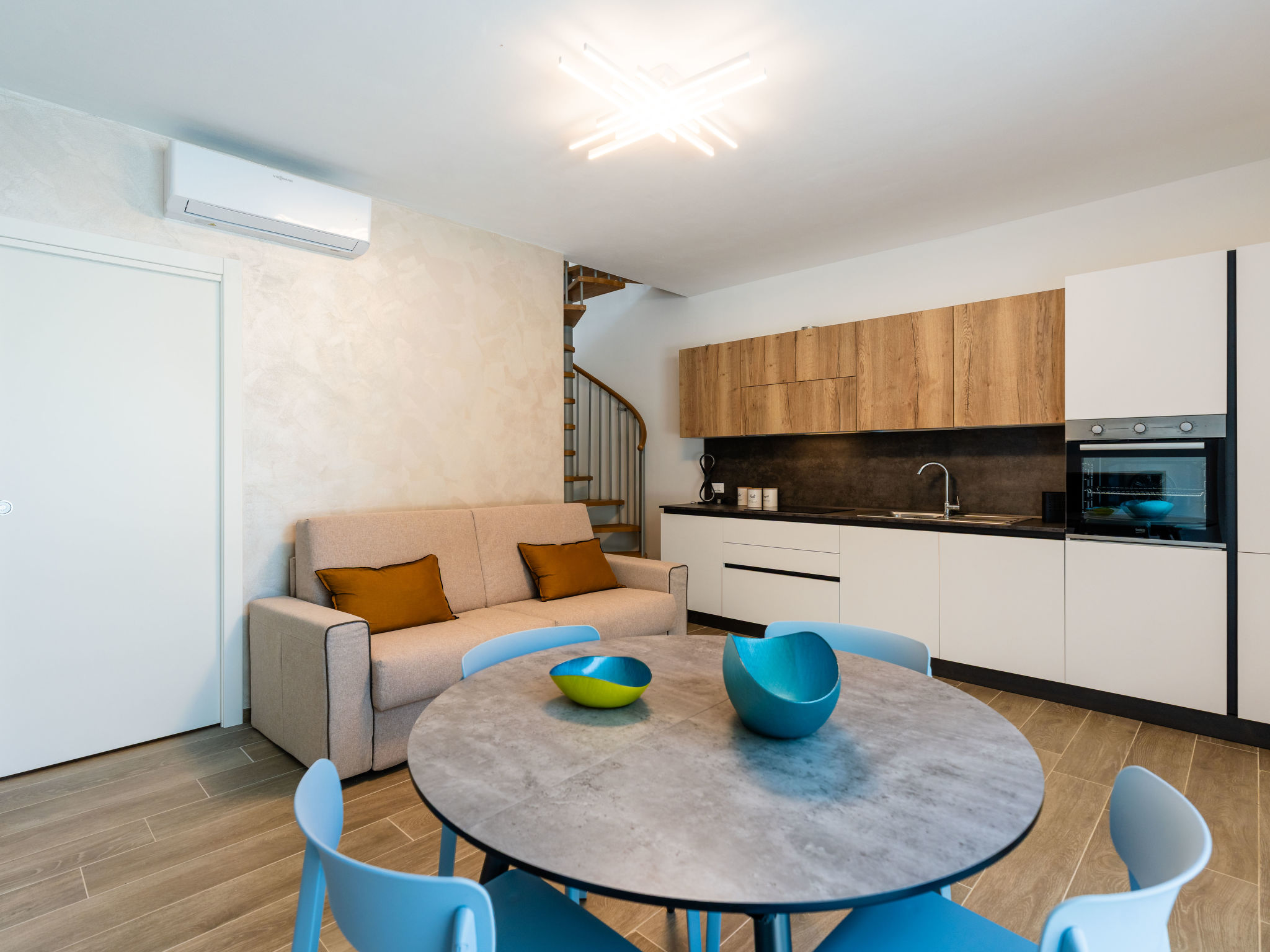 Villanova House-Inside