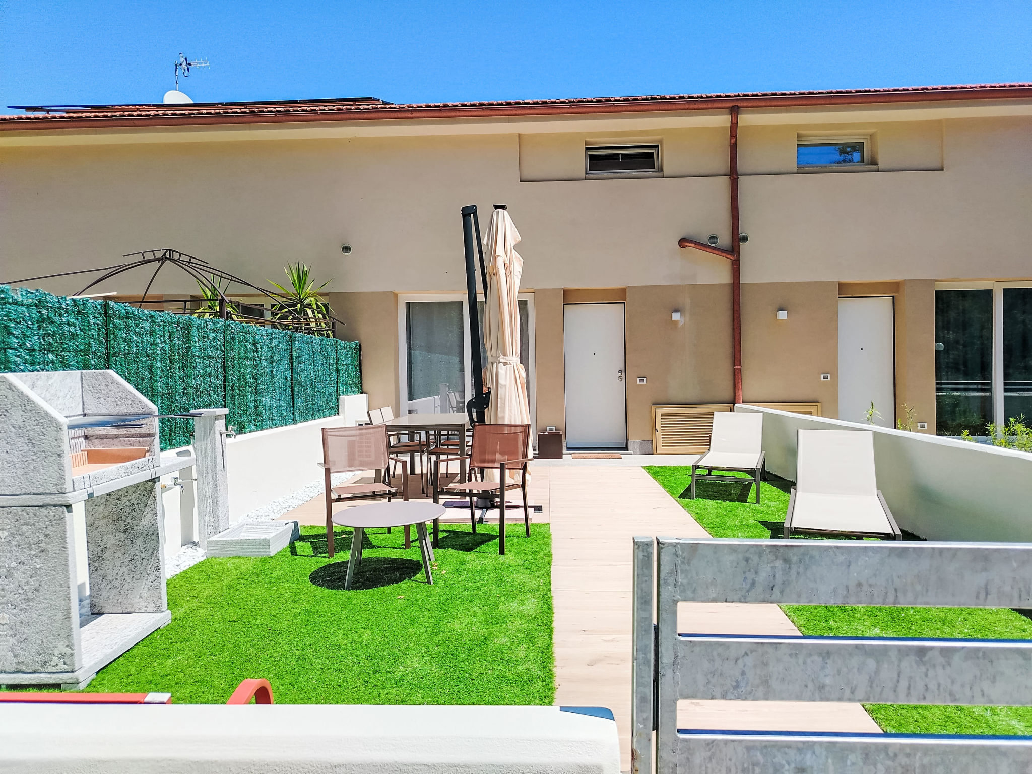 Suite Garden 31-Outside