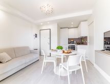 Michelangelo: Zonovergoten appartement aan zee in Borghetto Santo Spirito - thumbnail 2