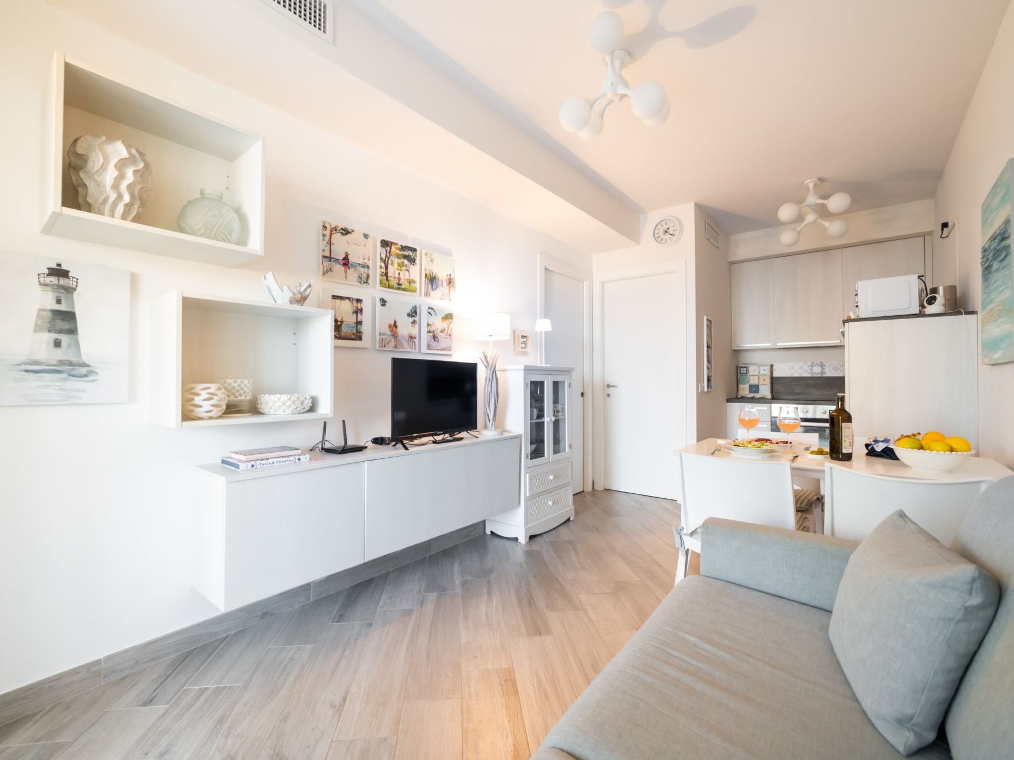 Perla Abernathy - Haus mit Pool und Garten-Inside