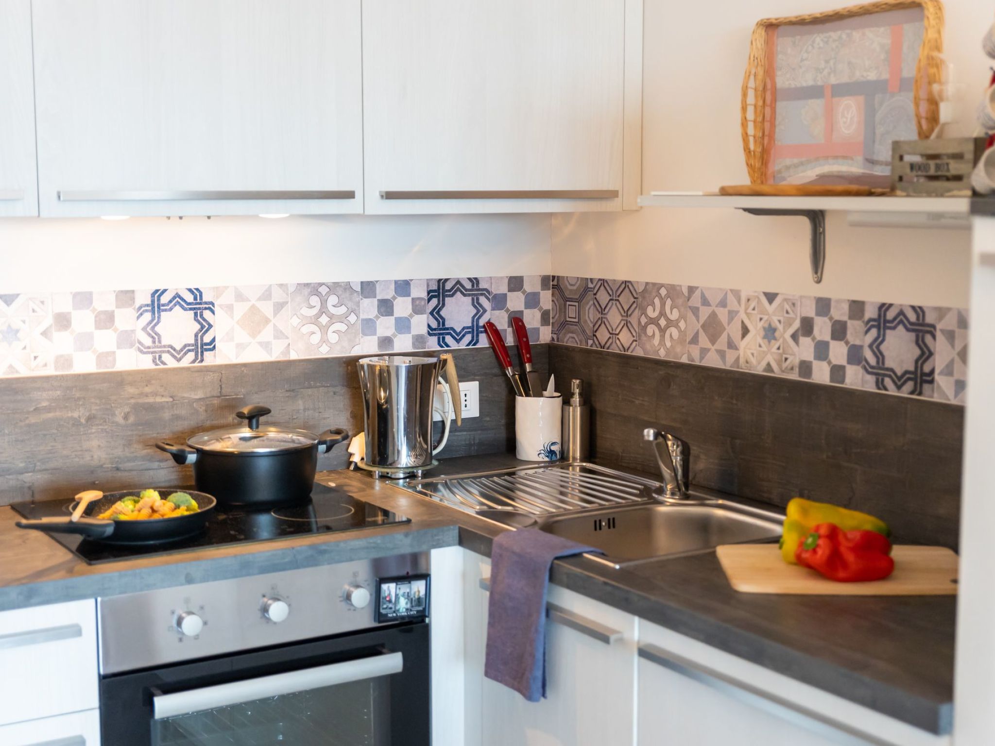 Perla Abernathy - Haus mit Pool und Garten-Inside