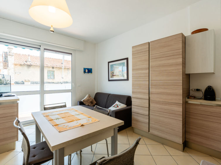 Centraal gelegen appartement in Loano voor 4 personen in Loano