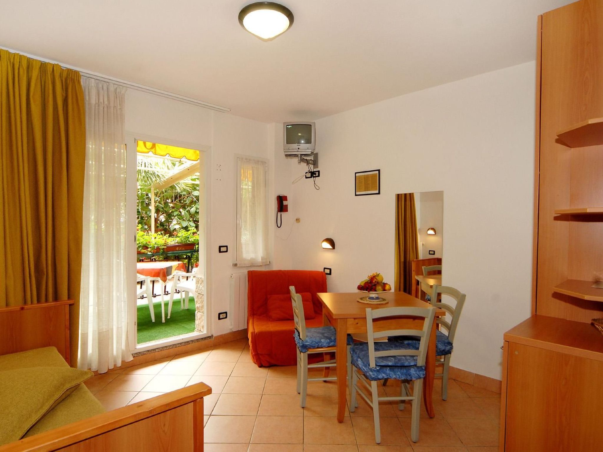 Einzimmerwohnung mit Wasserblick-Binnen