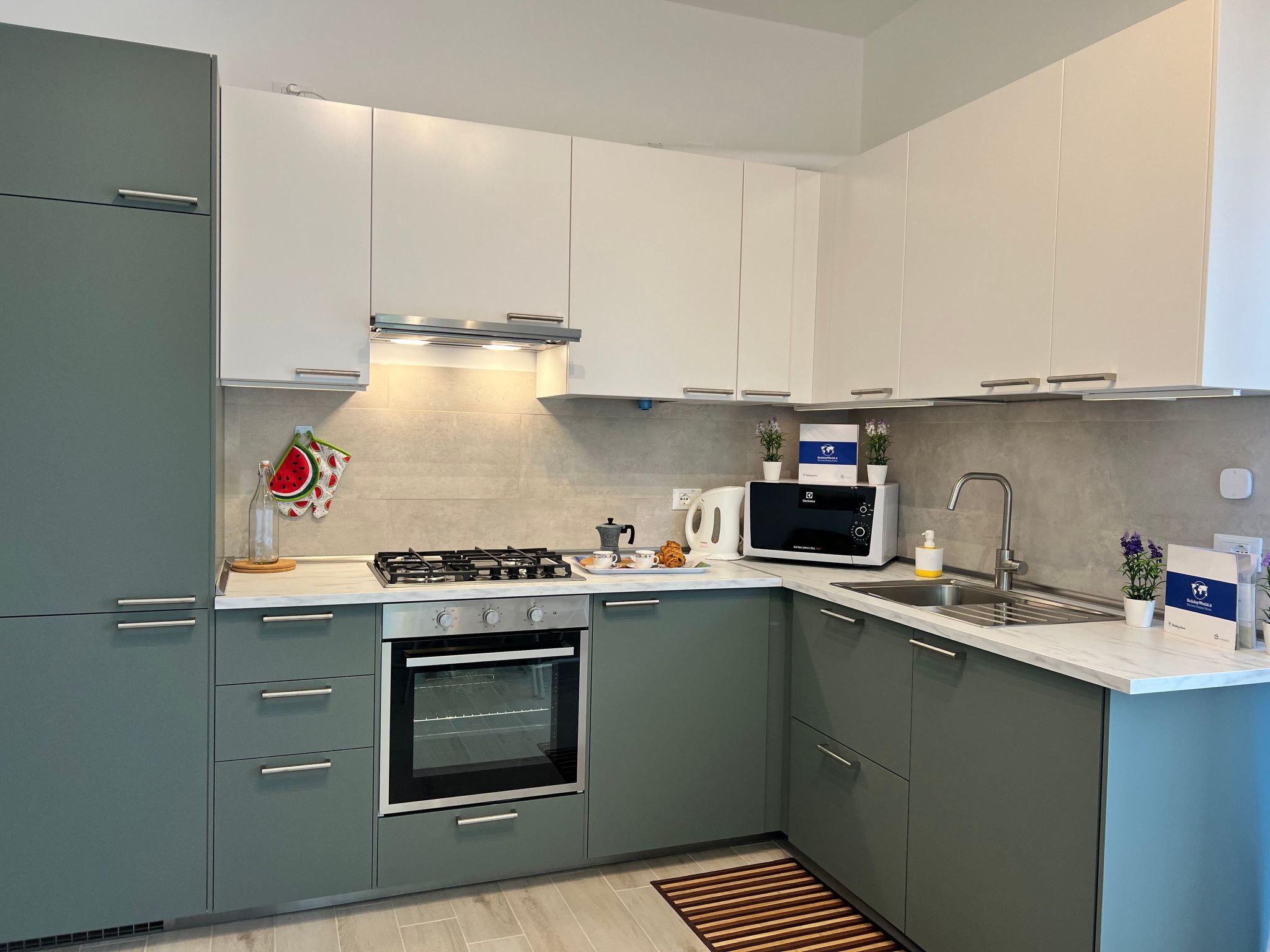 Für 4 Personen ca. 40 m&sup2; in Pietra Ligure, Norditalien (Ligurien)