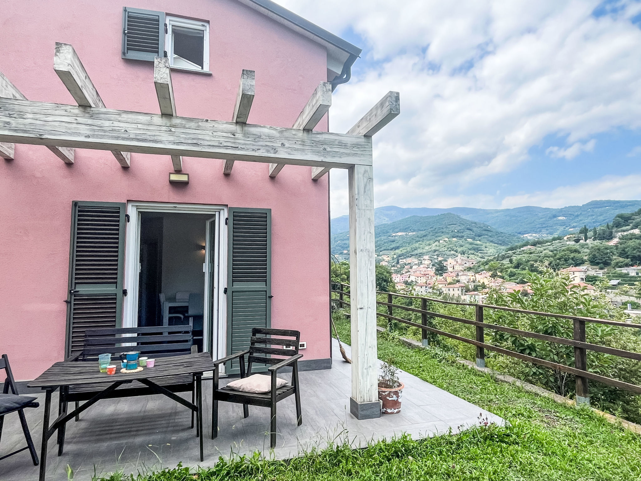 Le radici dell´ulivo-Draußen