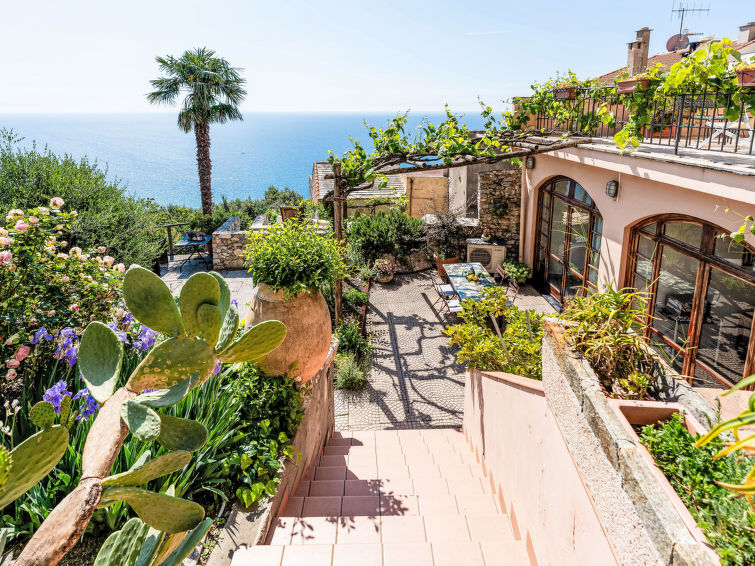 Appartement met zeezicht in Finale Ligure voor 5 personen in Finale Ligure