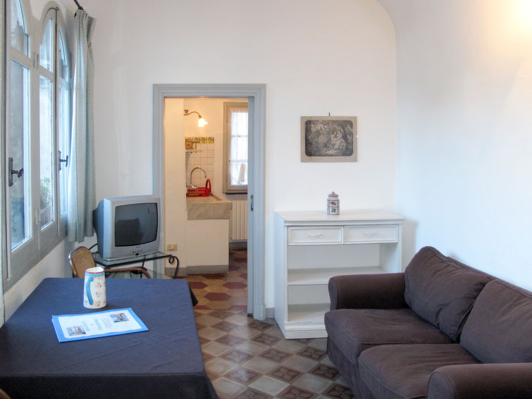 Ruim appartement in het historische centrum van Finalborgo in Finale Ligure