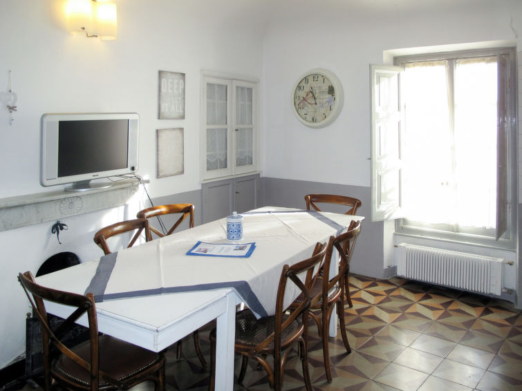 Ruim appartement in historische residentie in Finalborgo · 7 pers. in Finale Ligure