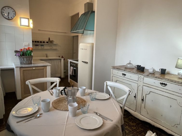 Ruim appartement Tristano in het historische centrum van Finalborgo in Finale Ligure