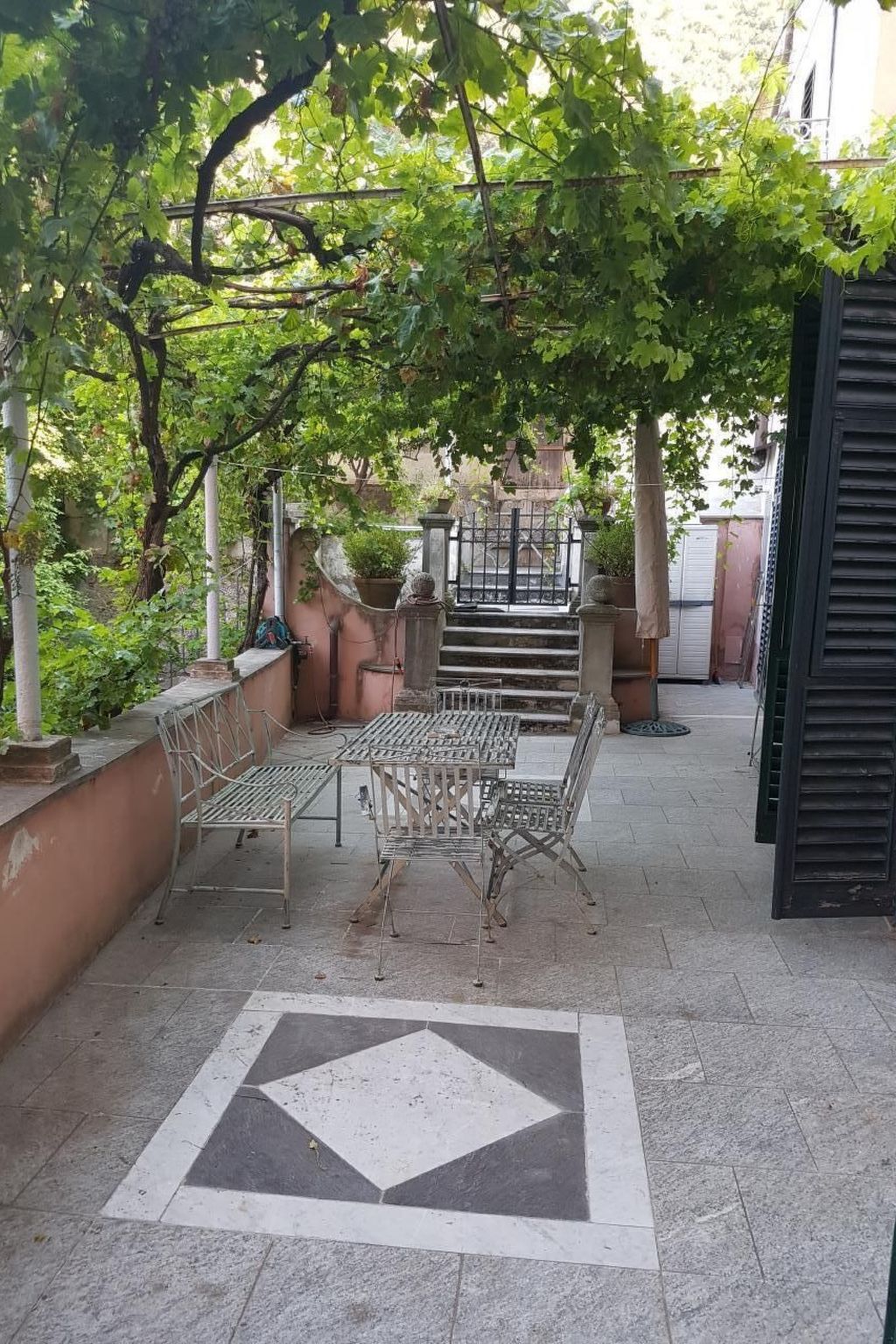 Ca di Ni - Vierzimmerwohnung-Binnen