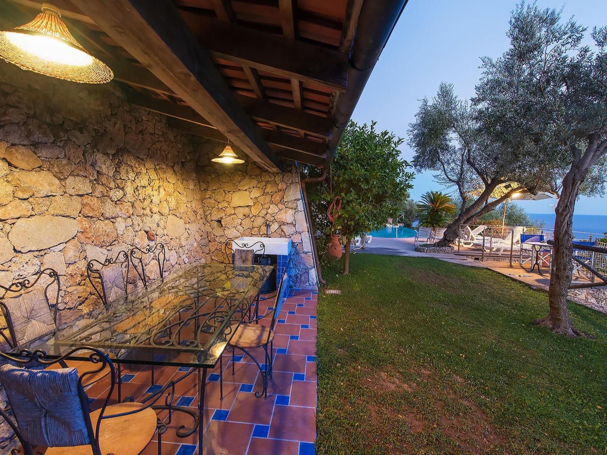 Wohnung mit Parkplatz und Panoramablick-Outside