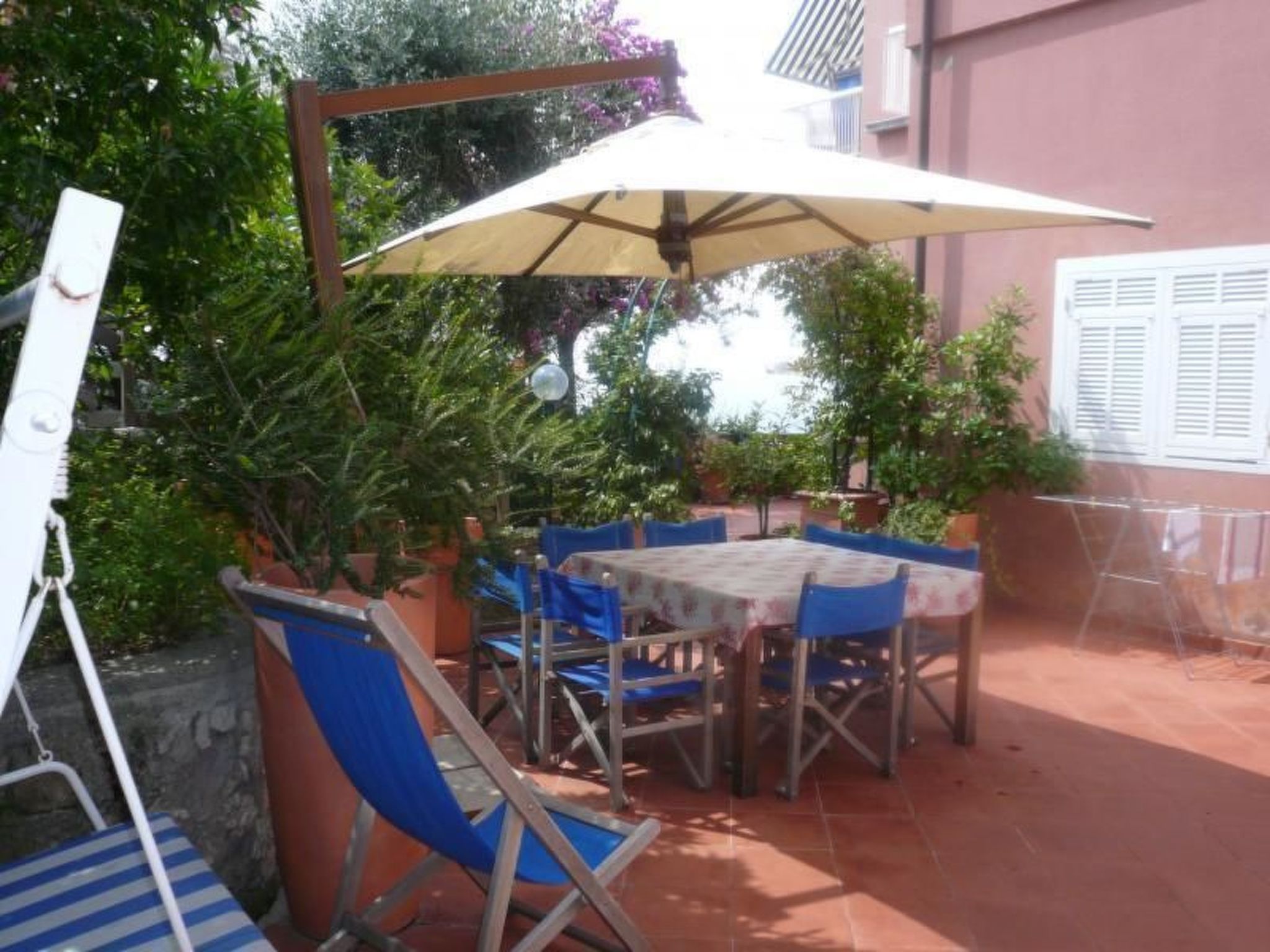 Wohnung mit Terrasse und Panoramablick-Outside