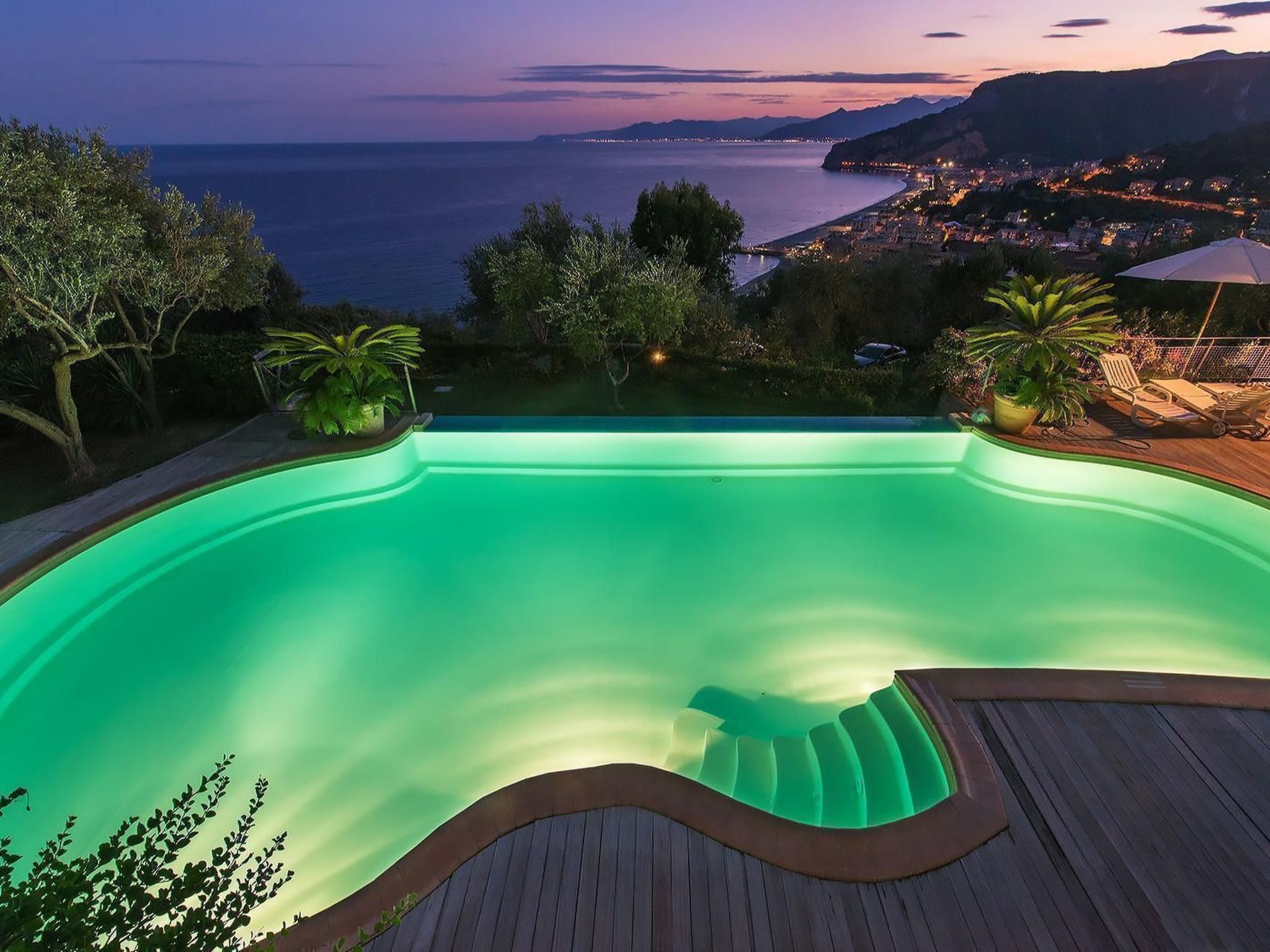 Wohnung mit Terrasse und Panoramablick-Outside