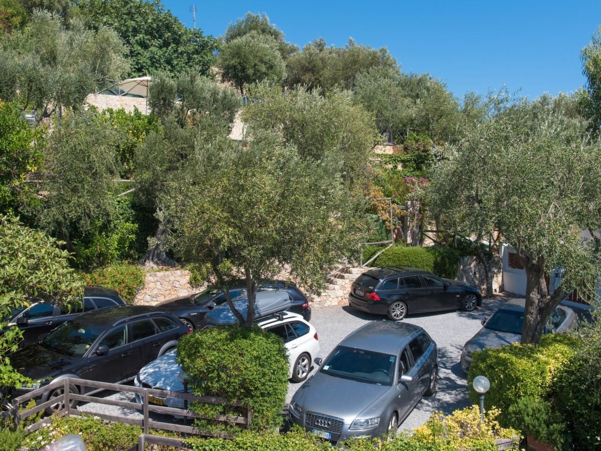 Gemütliche Wohnung mit Parkplatz und Aussicht - Image-tags.info