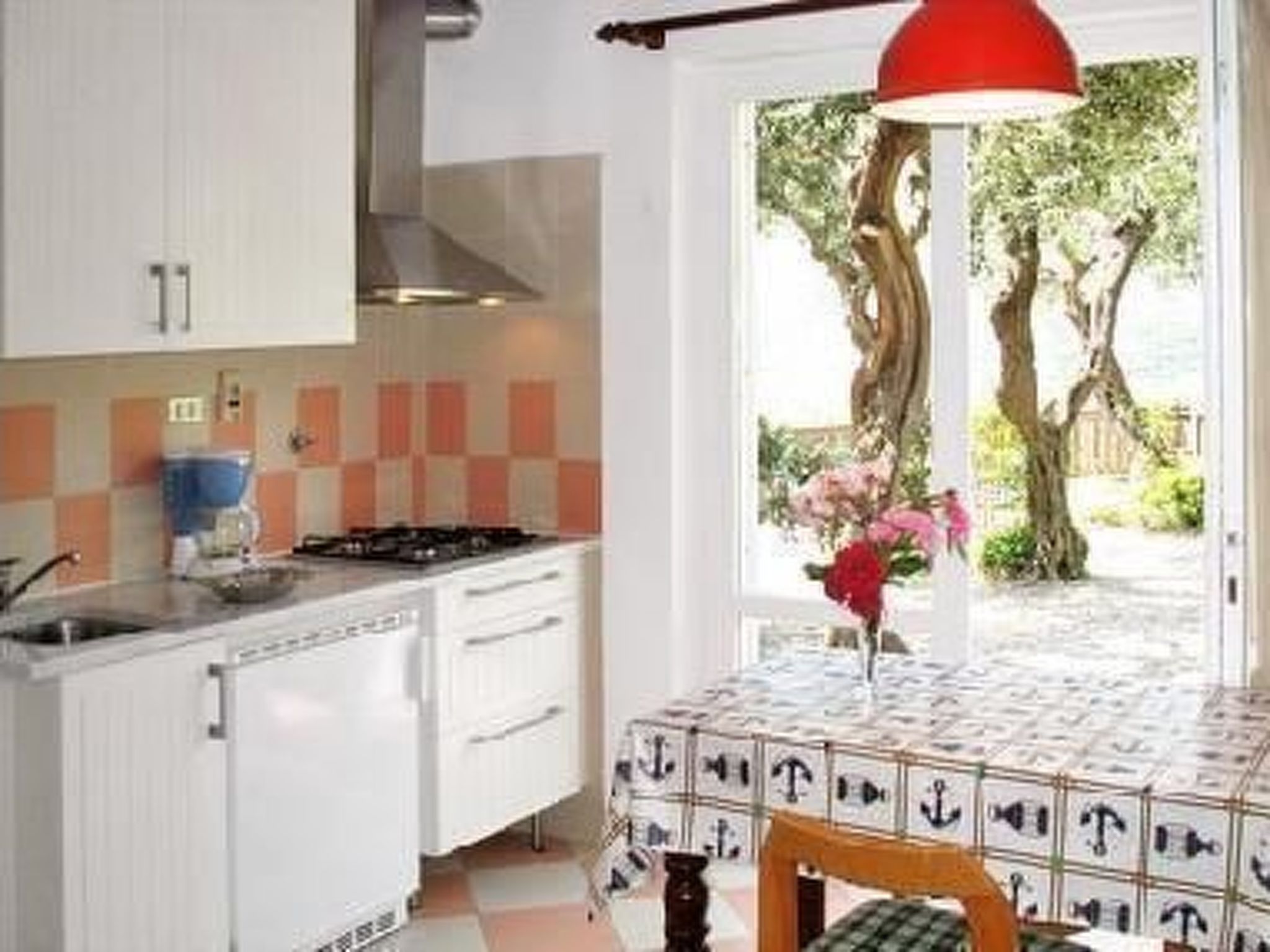 Einzimmerwohnung mit Panoramablick im Erdgeschoss